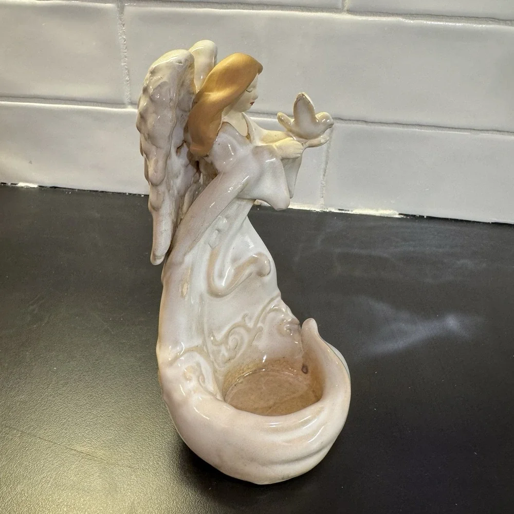 Yankee Candle Ceramic Angel Holding Dove Tea Light‎ Candle Holder Figurine 6.5